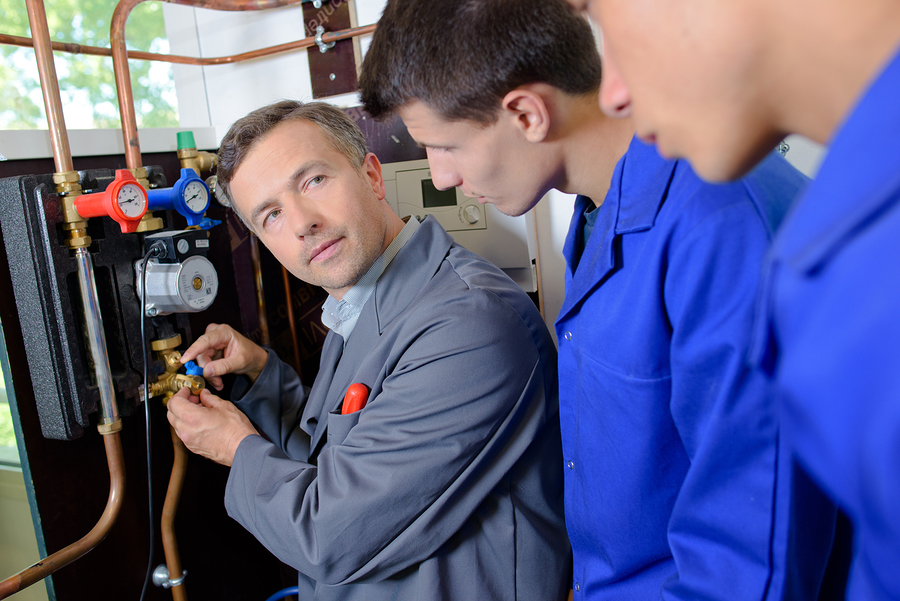 how to apply for plumbing apprenticeships