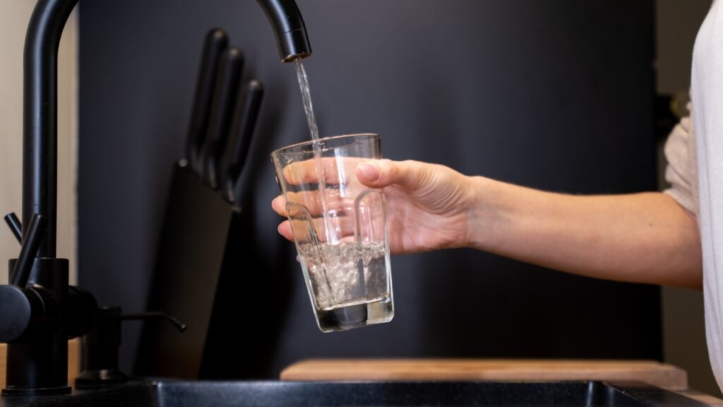 glass of water filling